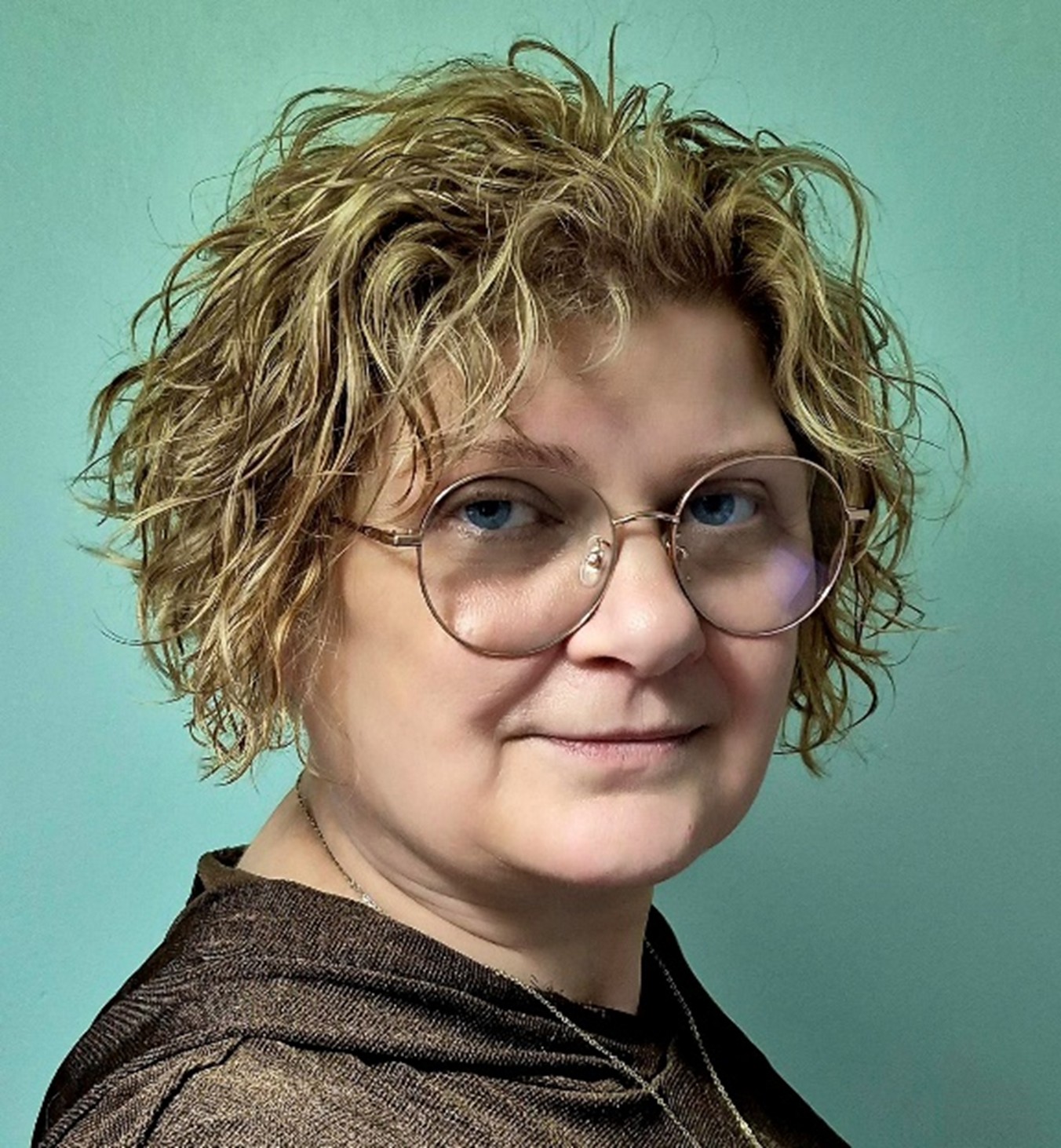 Elaine Hennessey Monie Manugue